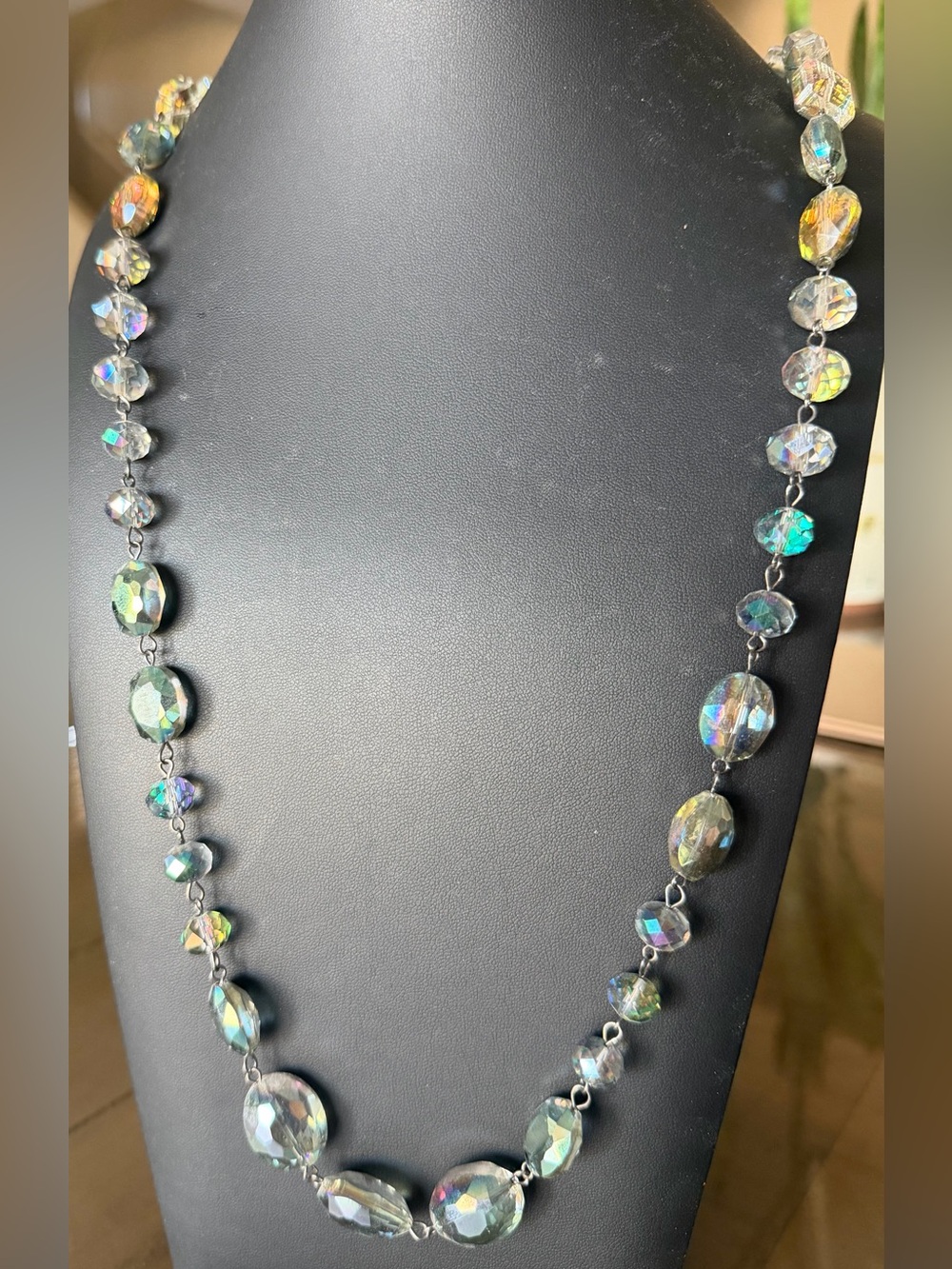 Y2K glass beaded necklace